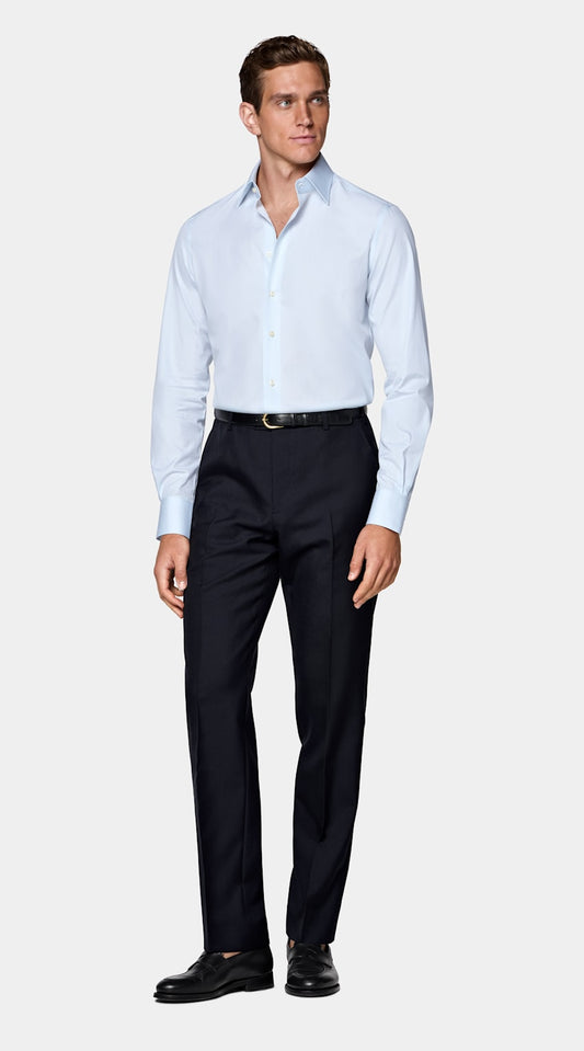 Camisa azul-clara com colarinho clássico | MC030