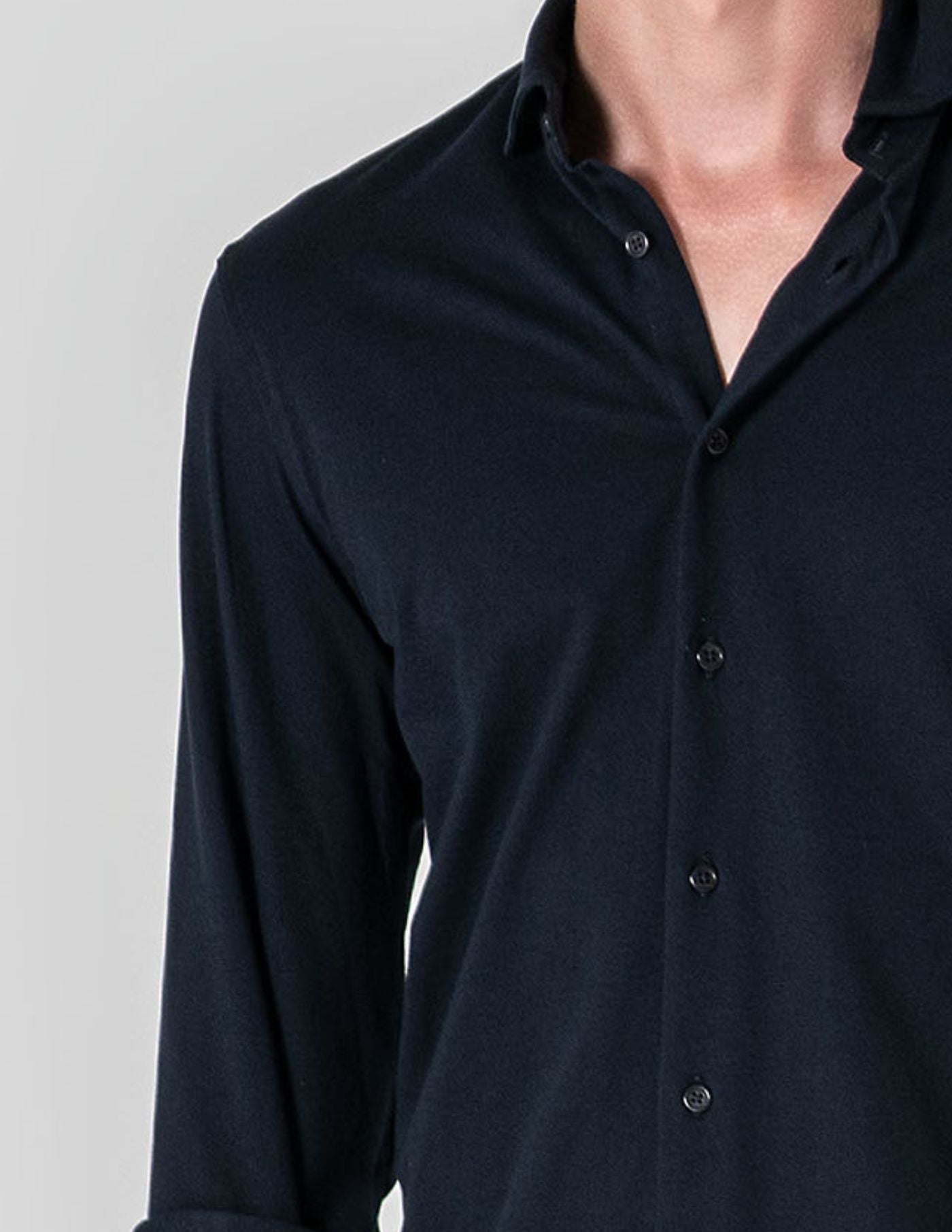 CAMISA EM MALHA PIQUÉ AZUL