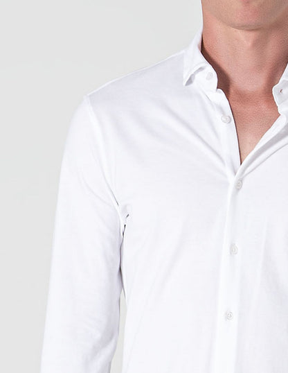 CAMISA EM MALHA PIQUÉ BRANCA