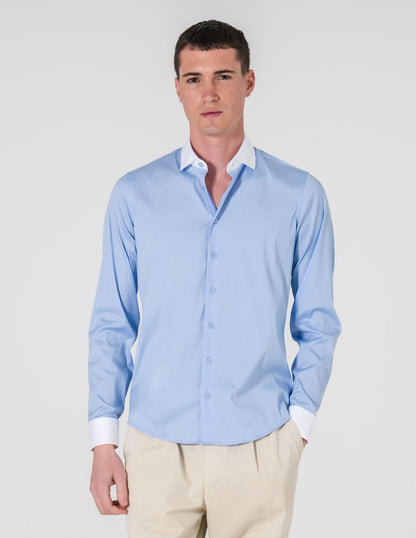 CAMISA SLIM FIT SOFT TOUCH AZUL CLARO C/ COLARINHO BRANCO